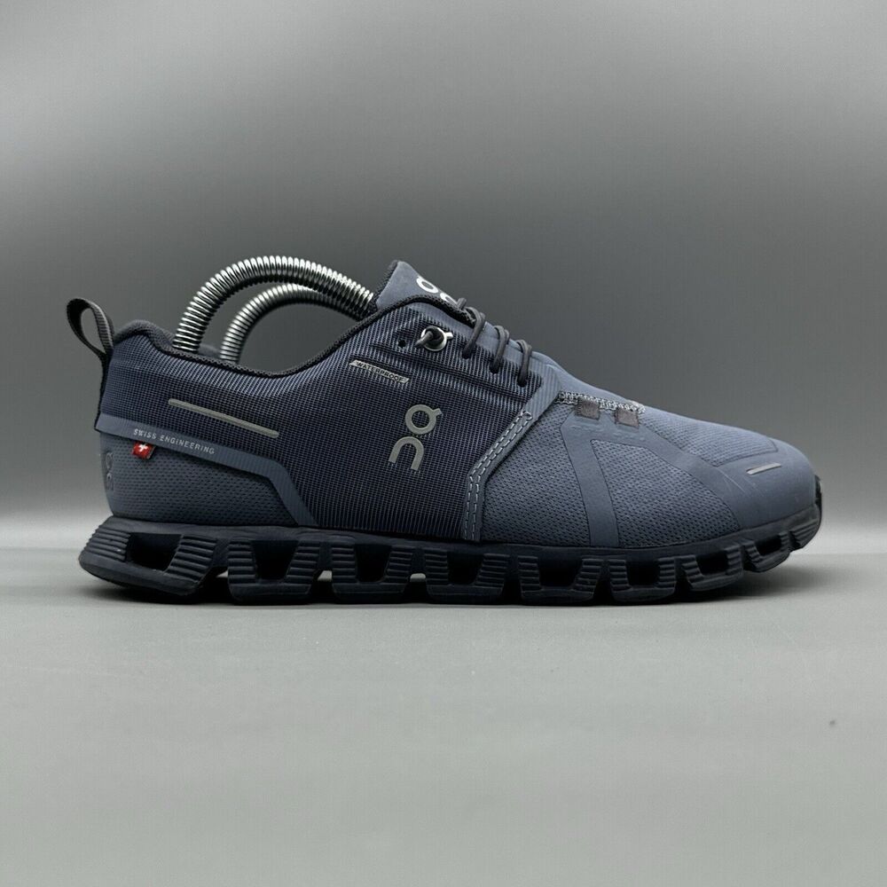On Cloud 5 Women’s Size US 8.5 Running Sneakers Shoes Waterproof Blue Outdoors
